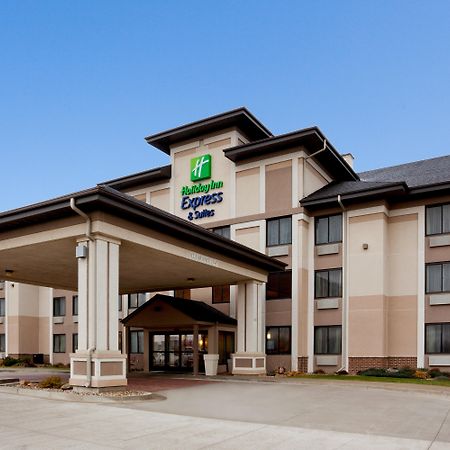 Holiday Inn Express & Suites - Worthington By Ihg Luaran gambar