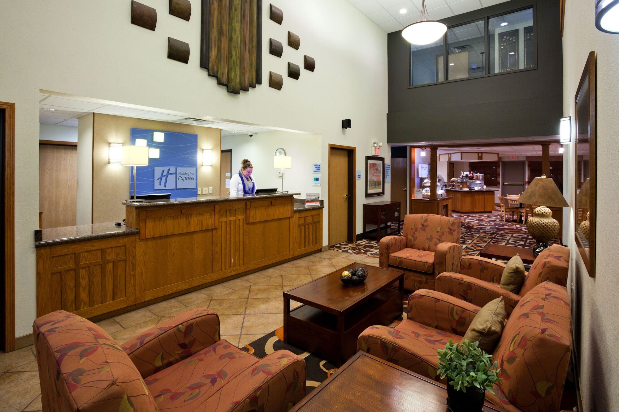 Holiday Inn Express & Suites - Worthington By Ihg Luaran gambar
