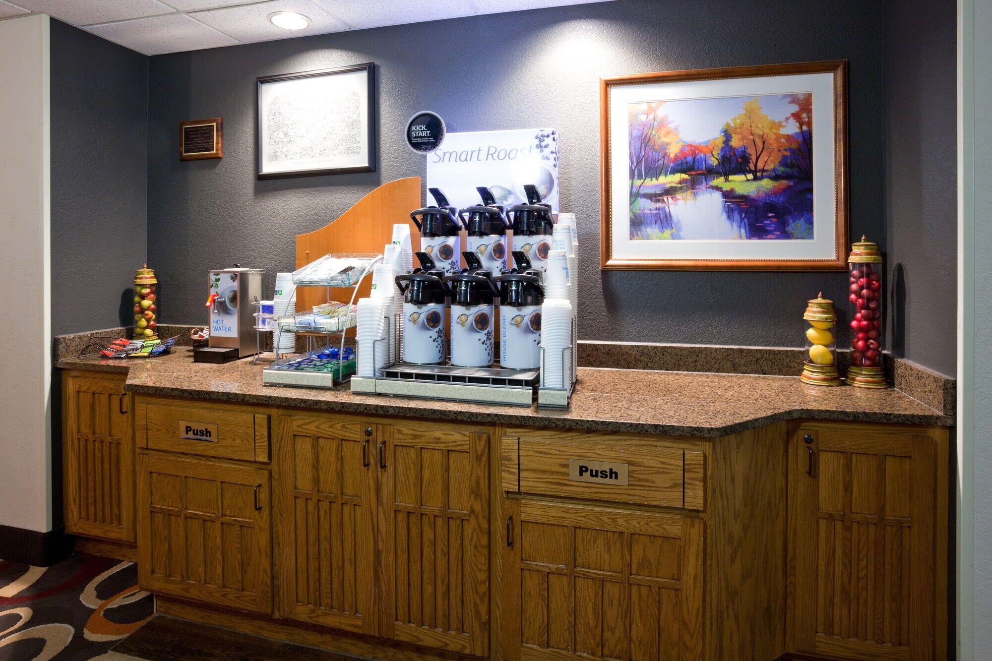 Holiday Inn Express & Suites - Worthington By Ihg Luaran gambar